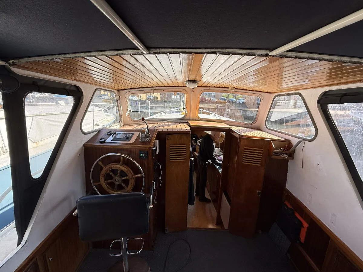 Acier Bateau à moteur Stabila 840