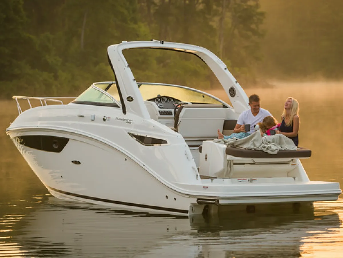 Polyester Motorboot Sea Ray 265 Sundancer
