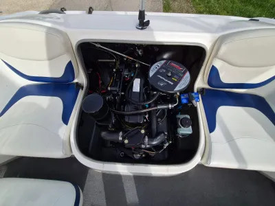 Polyester Motorboot Bayliner 175 XT Foto 7