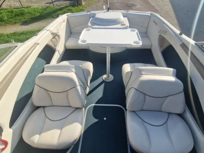 Polyester Motorboat Bayliner 1750 CAPRI Photo 5