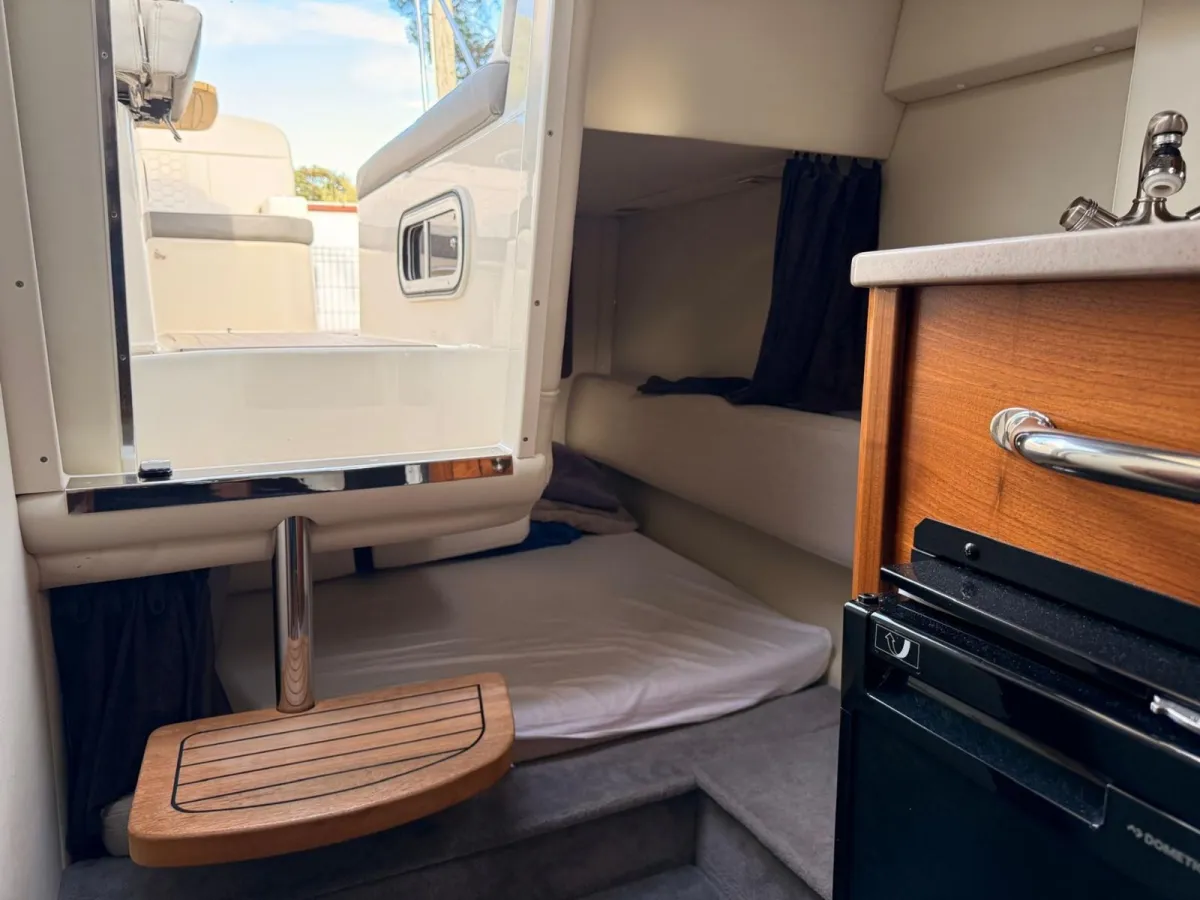 Polyester Motorboot Sea Ray 265 Sundancer