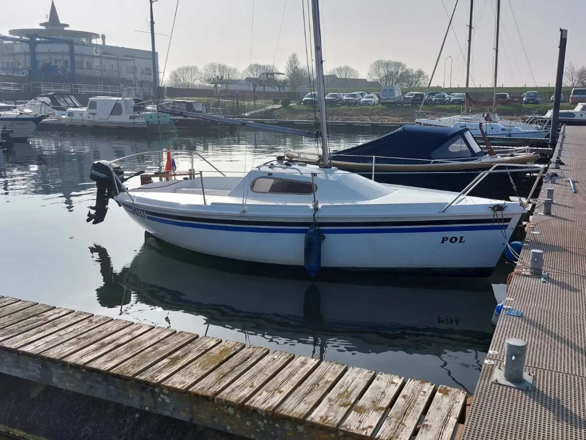 Polyester Sailboat Kelt 550