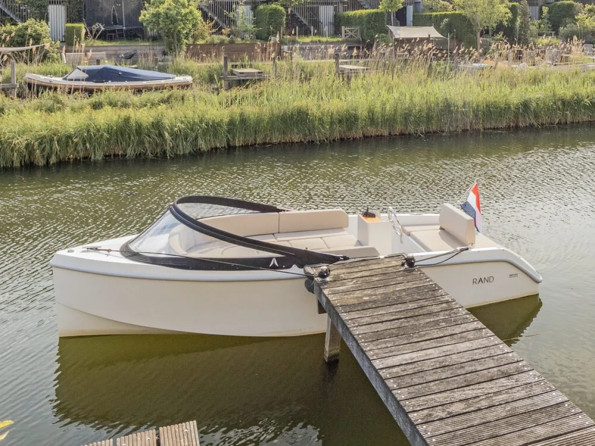 Composiet Sloep Rand Picnic 18