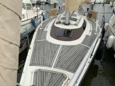 Polyester Sailboat Dehler Optima 101 Photo 6