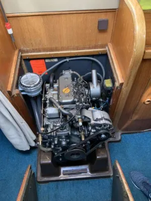 Polyester Sailboat Dehler Optima 101 Photo 20