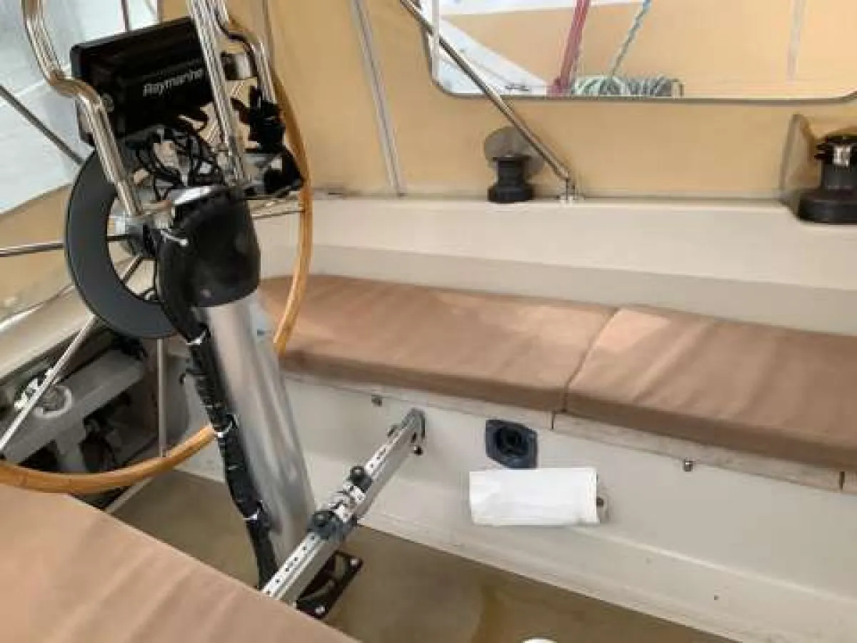 Polyester Sailboat Dehler Optima 101