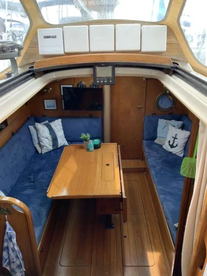 Polyester Sailboat Dehler Optima 101