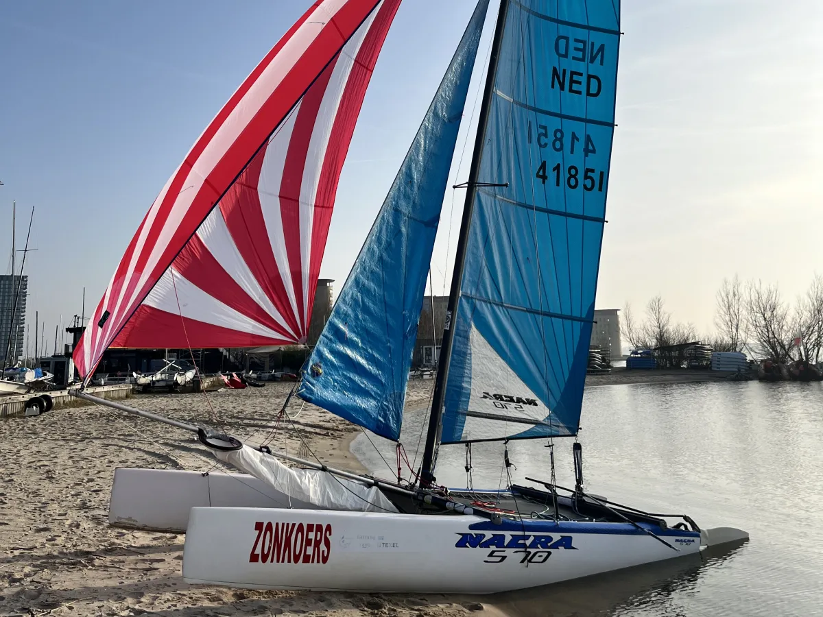 Polyester Open zeilboot Nacra 570 mk1