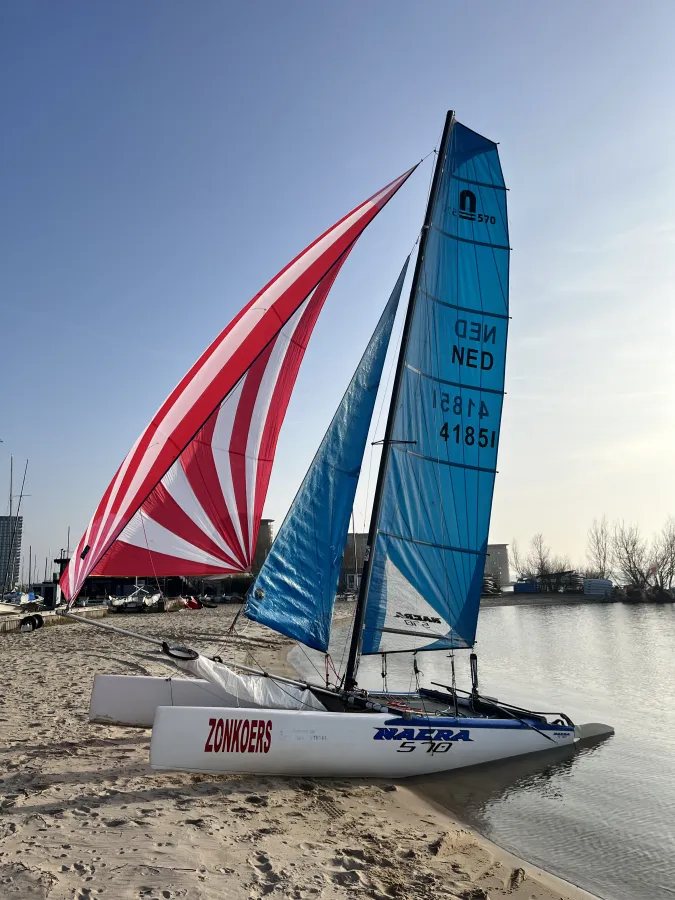 Polyester Open zeilboot Nacra 570 mk1