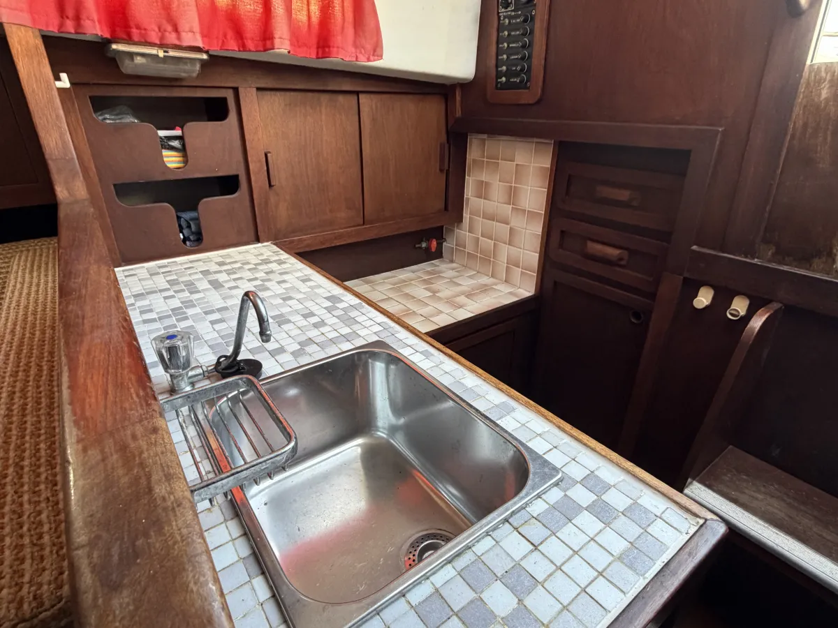 Polyester Sailboat Kievit 27