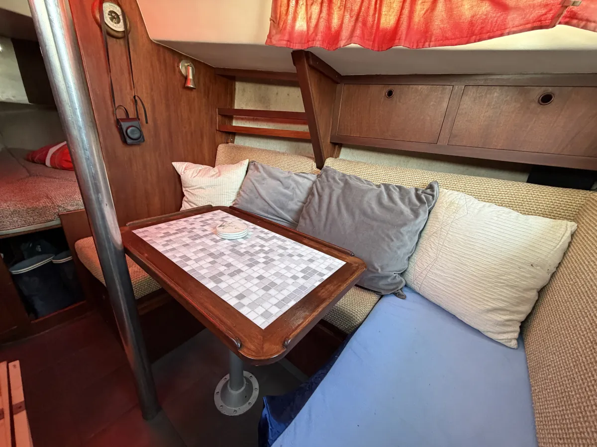 Polyester Sailboat Kievit 27