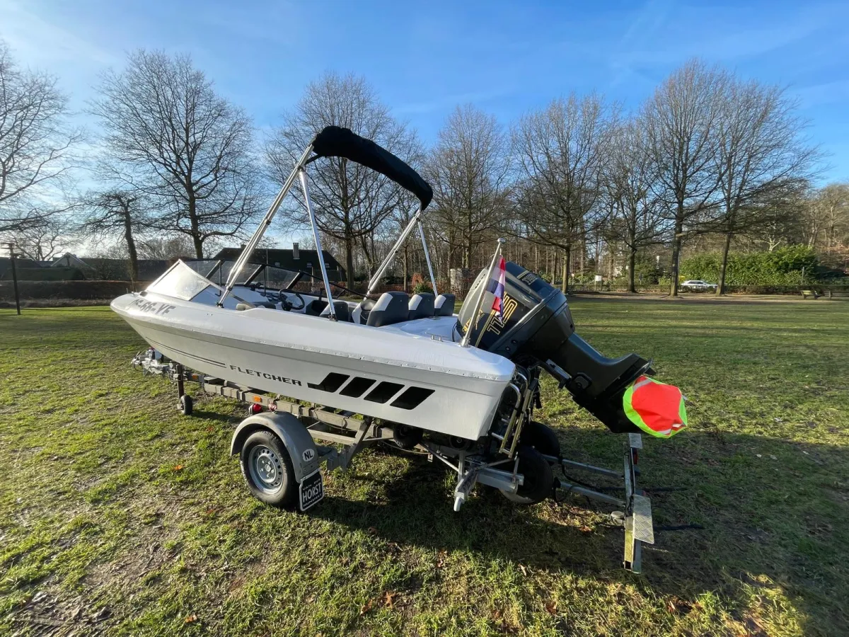 Polyester Bateau rapide Fletcher Arrowbeau 17