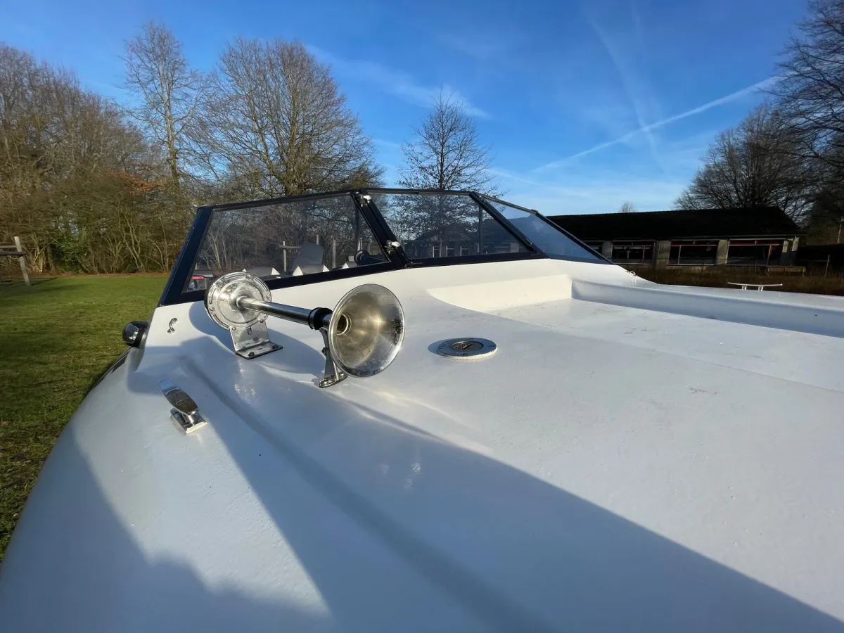 Polyester Bateau rapide Fletcher Arrowbeau 17