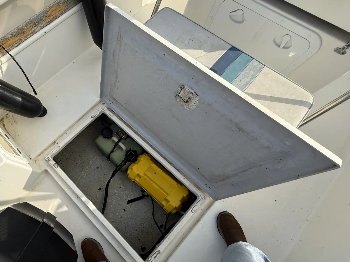 Polyester Consoleboot Lamberti Yama 22 P7