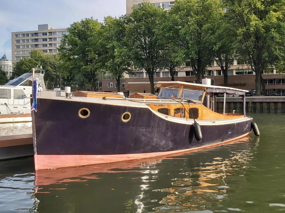 Staal Motorboot Bakdekker 900