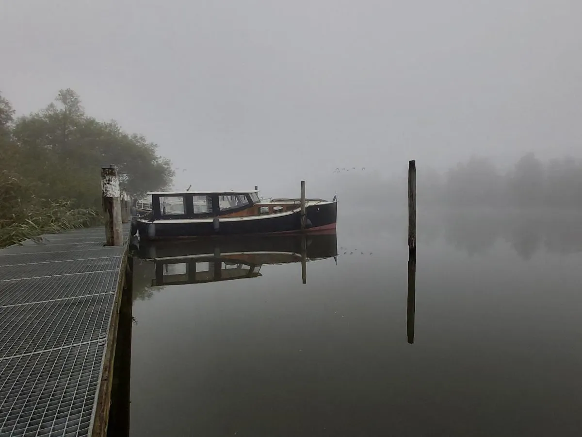 Staal Motorboot Bakdekker 900