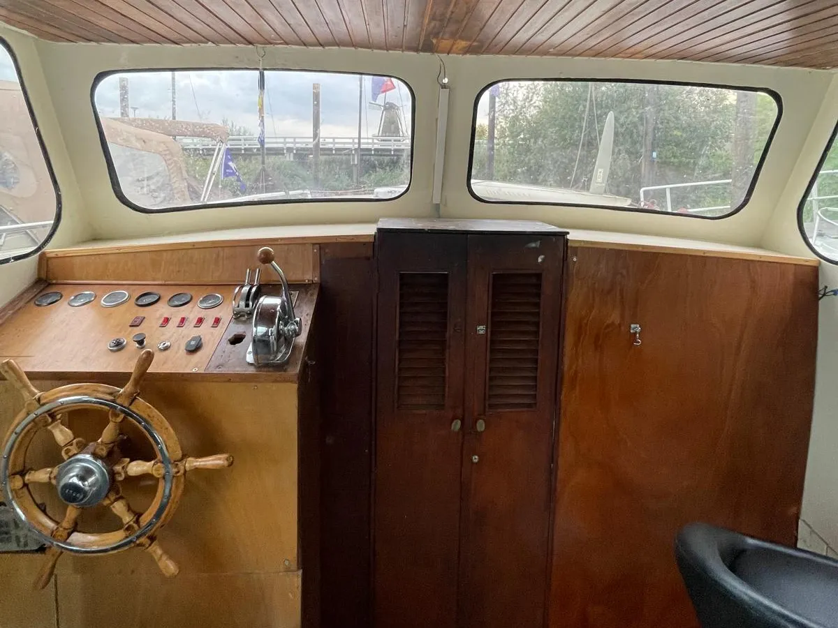 Stahl Motorboot Cascaruda 820