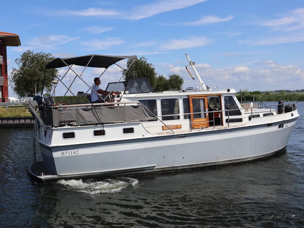 Staal Motorboot Visserstrawler 1050