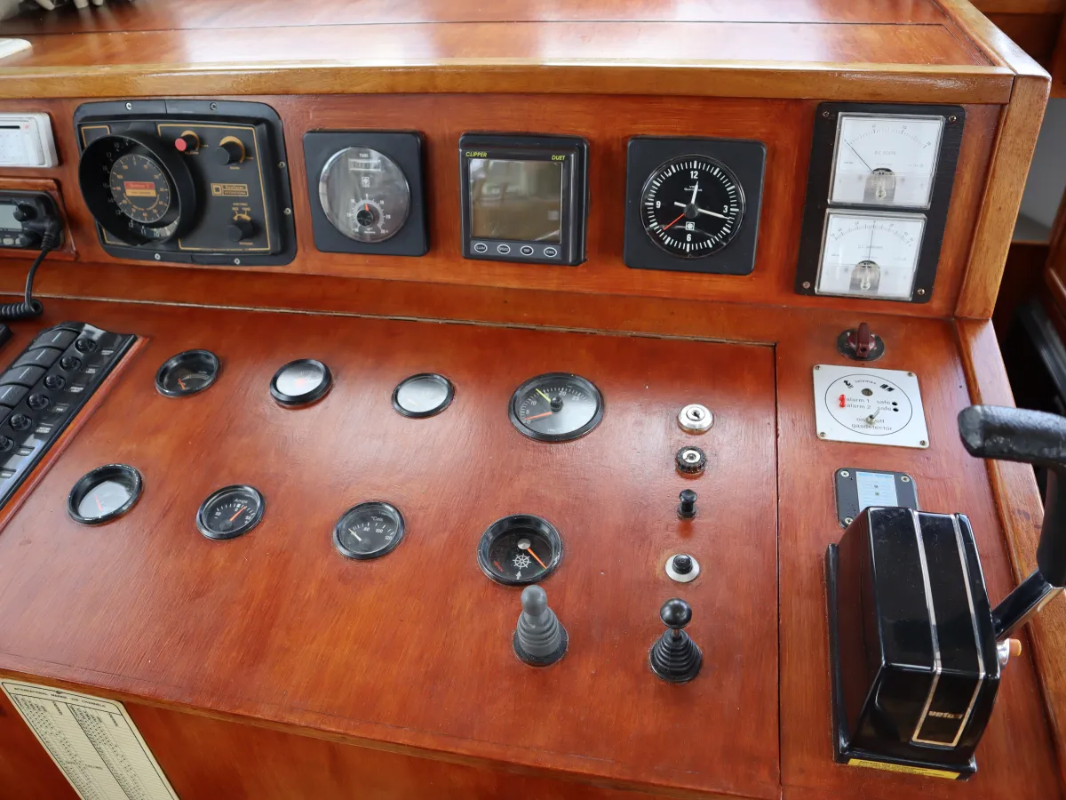 Staal Motorboot Visserstrawler 1050