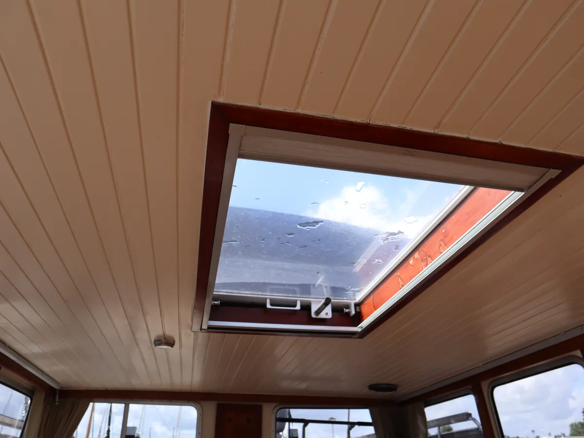 Staal Motorboot Visserstrawler 1050