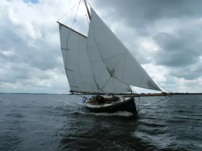 Falmouth Working Boat 690