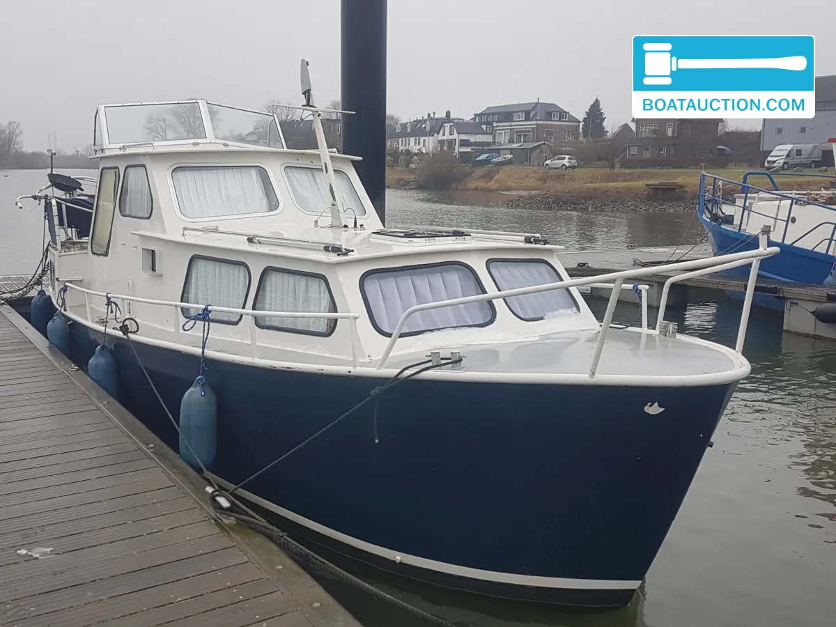 Thumbnail - Motorboat 850