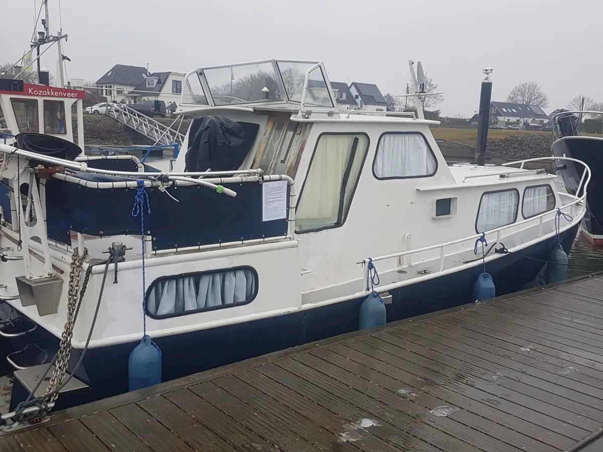 Stahl Motorboot Motorboat 850