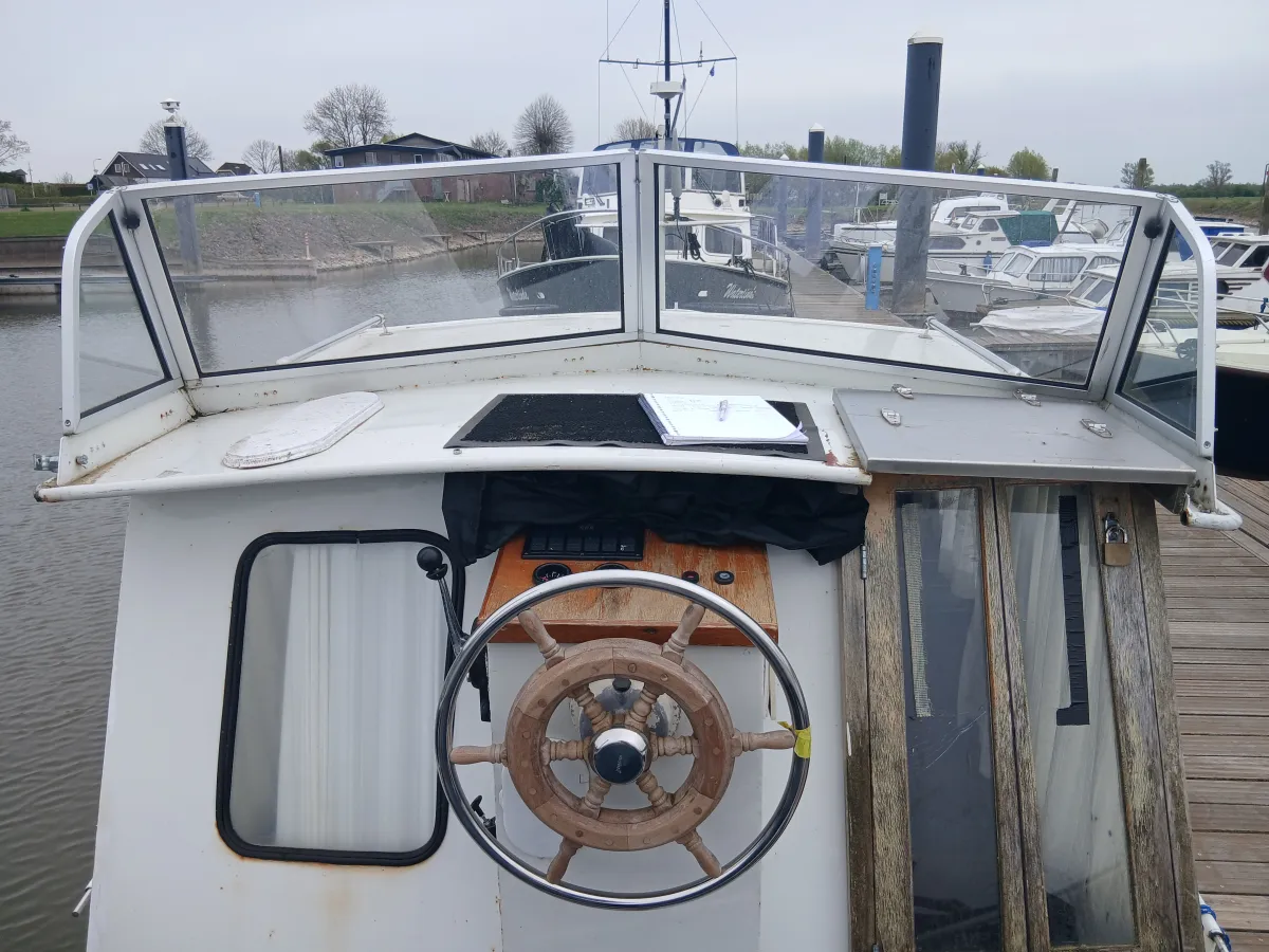 Stahl Motorboot Motorboat 850