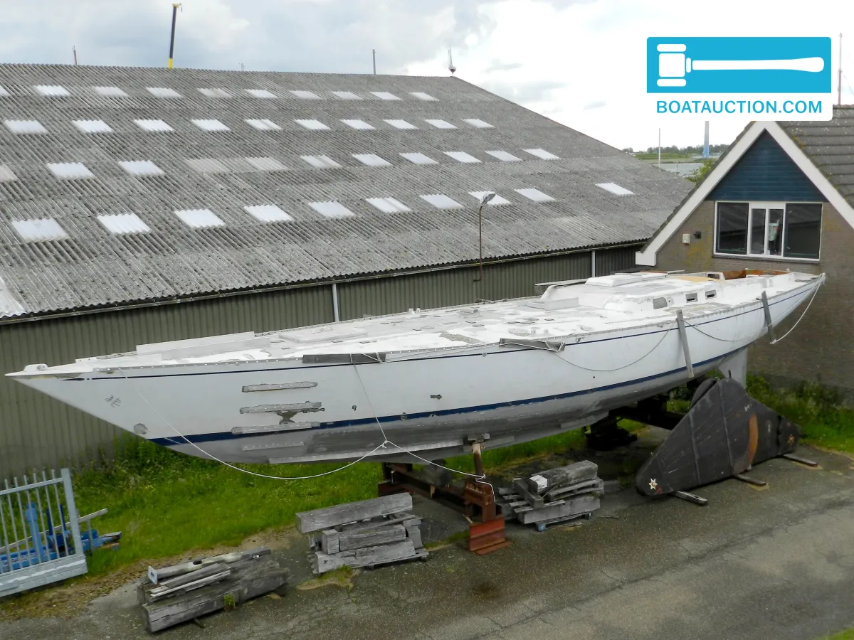 Thumbnail - Sparkman & Stephens 61