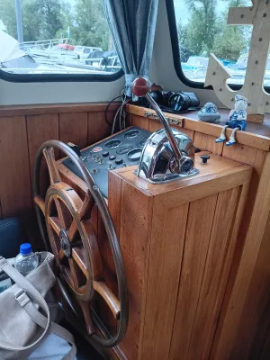 Staal Motorboot Bruhas 1000 Foto 3