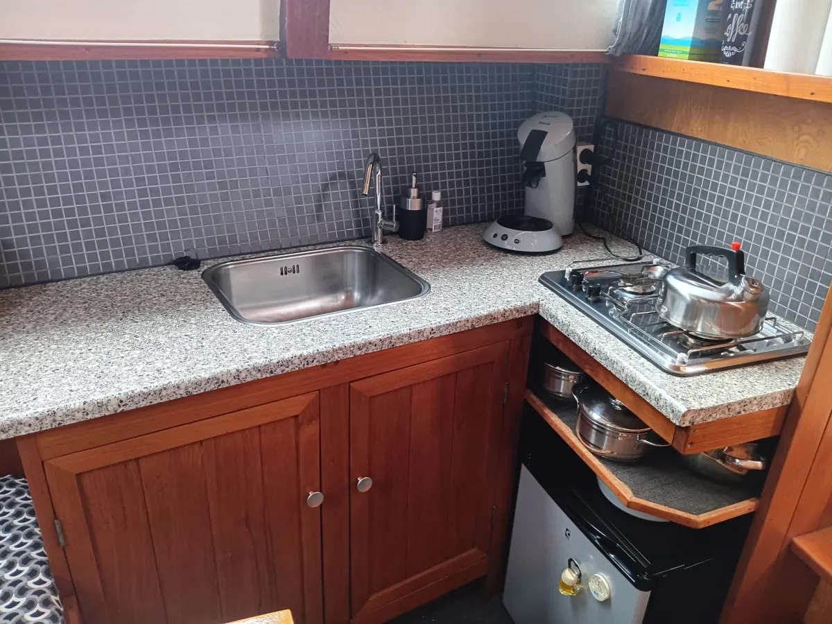 Staal Motorboot Bruhas 1000