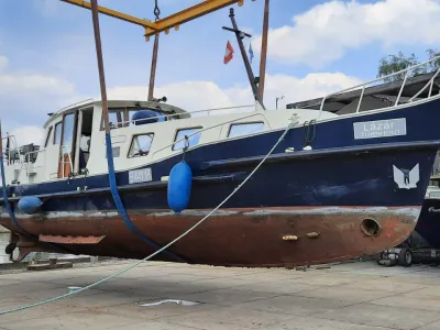 Steel Houseboat Motorboot 1500 Photo 3