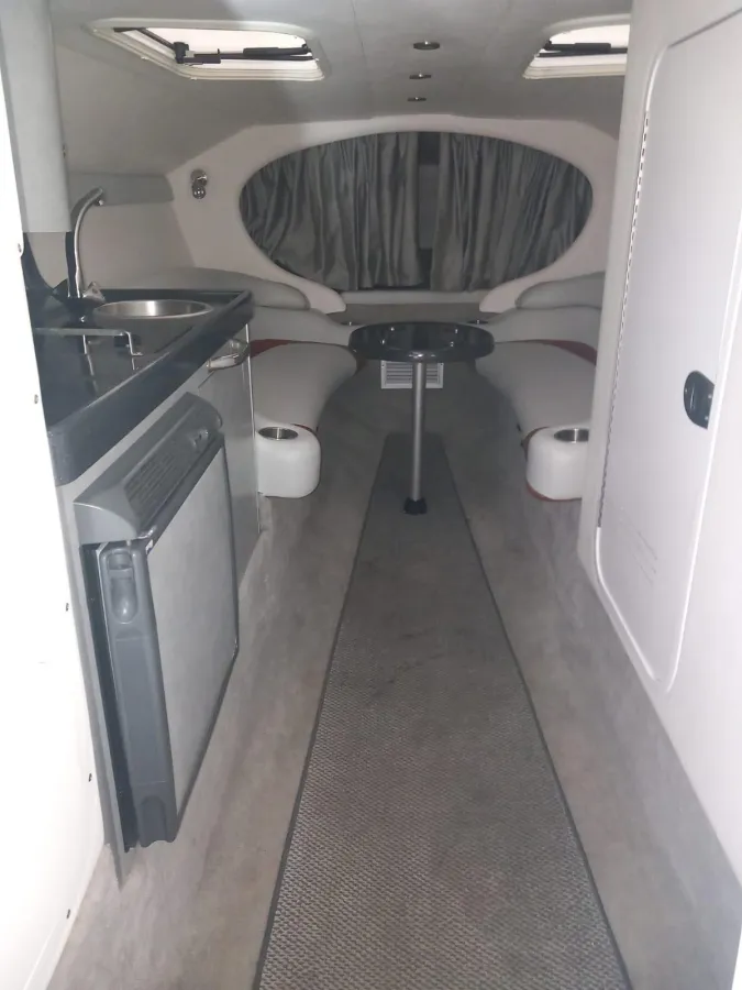 Polyester Speedboat Baja 40 Outlaw