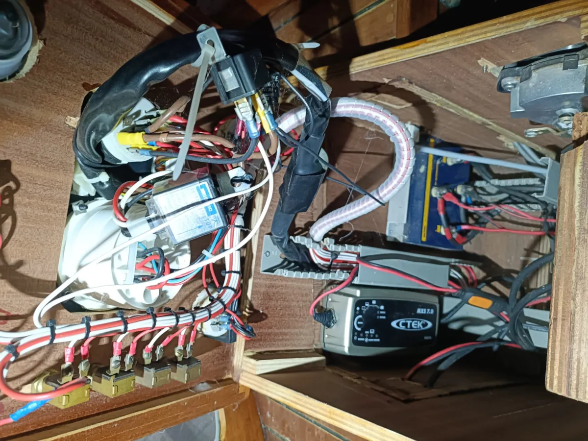 Wood Motorboat Storebro Solo Ruff 25