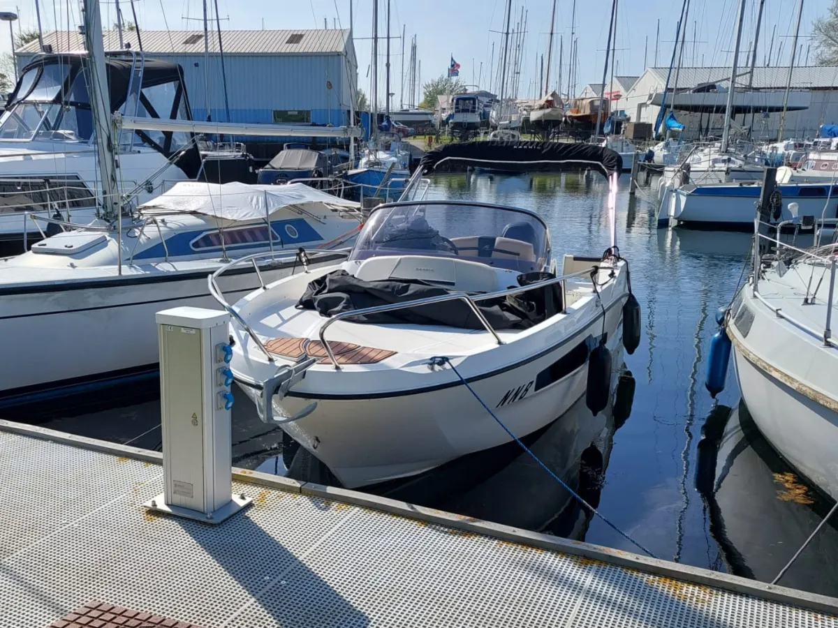 Polyester Motorboat Karnic 600