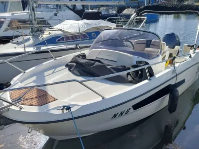 Polyester Motorboat Karnic 600 Photo 1