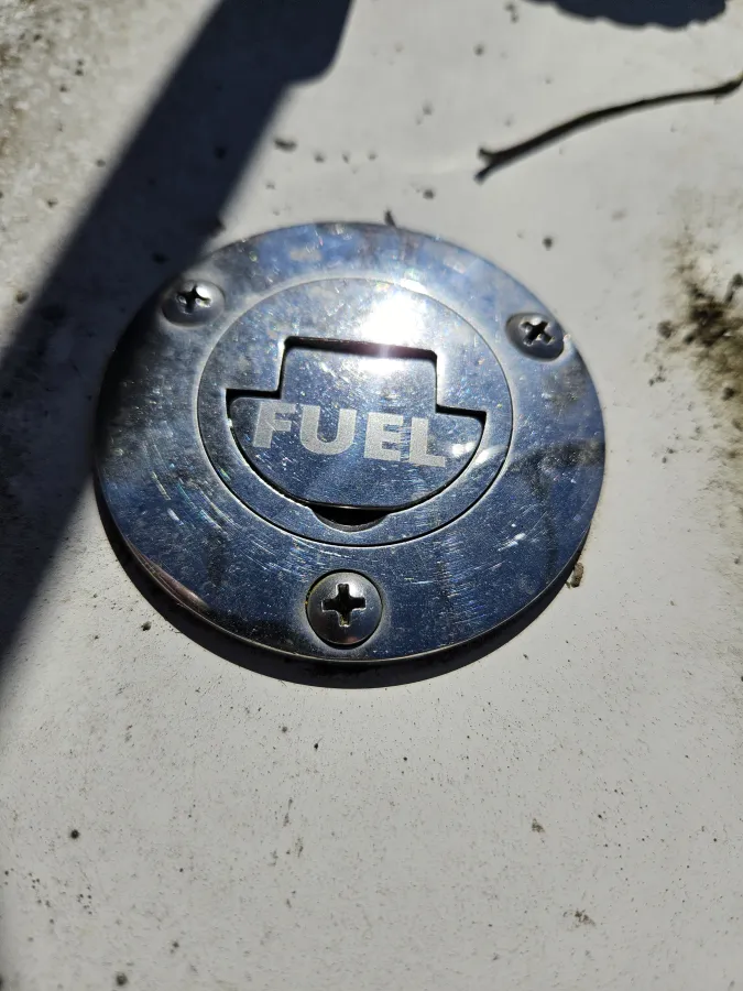 Polyester Zeilboot Hurly 700