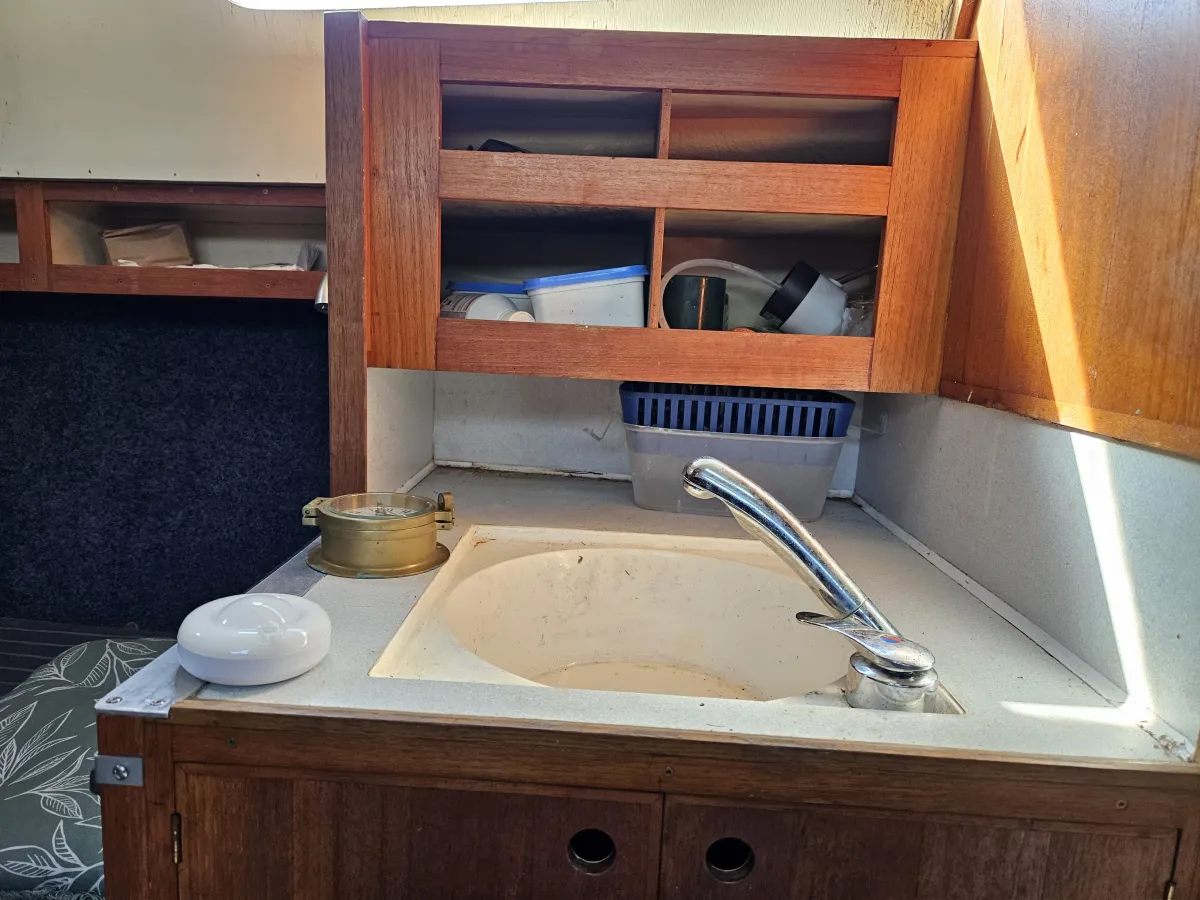 Polyester Zeilboot Hurly 700