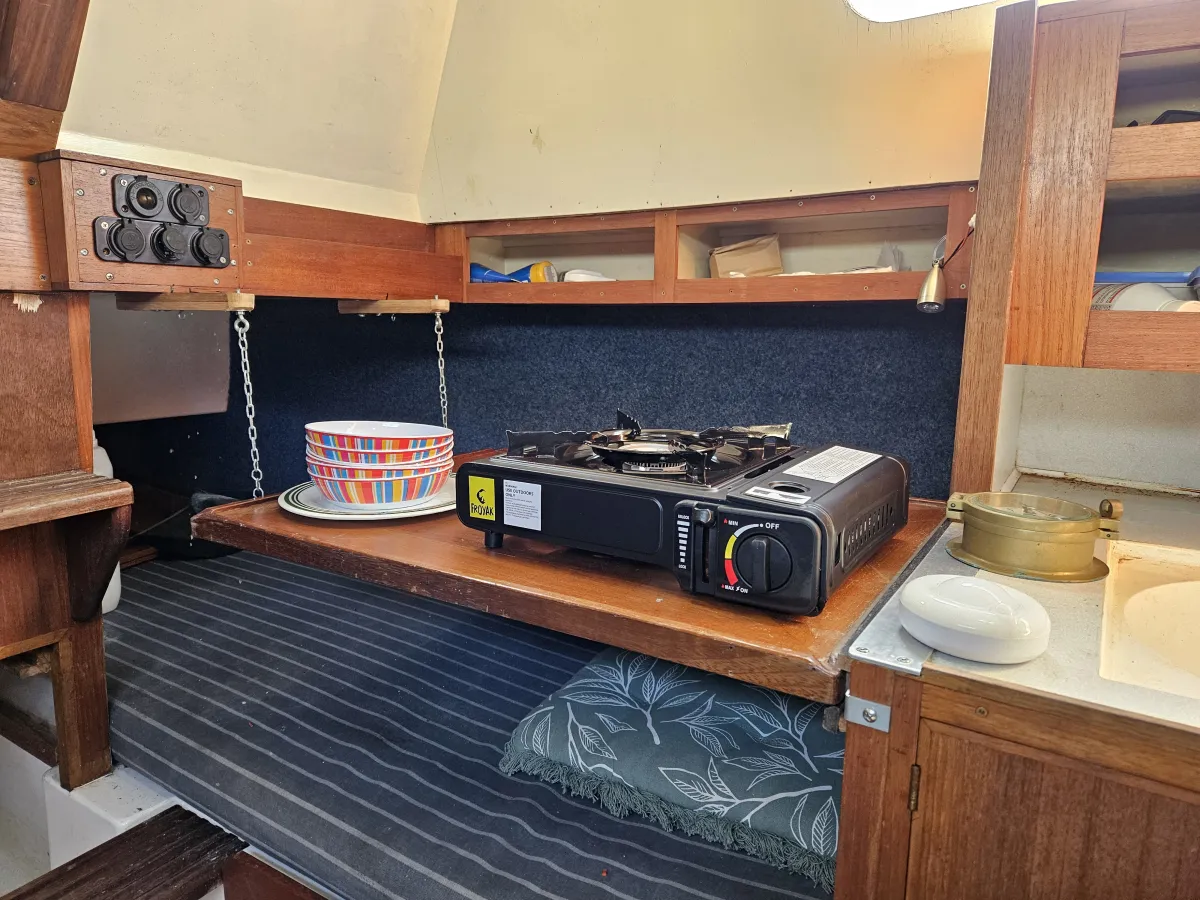 Polyester Zeilboot Hurly 700