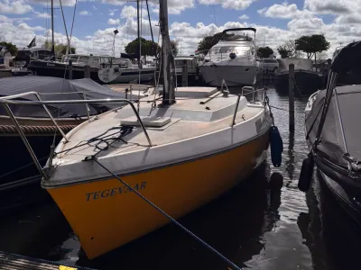 Polyester Sailboat Beneteau Flirt Photo 2