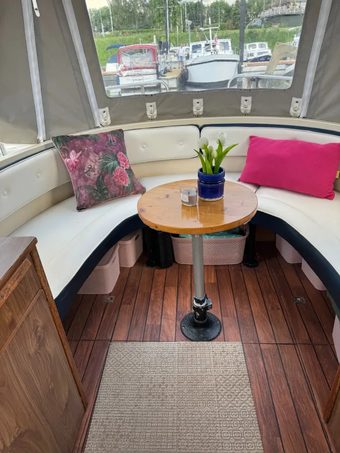 Polyester Motorboat Joda 8100