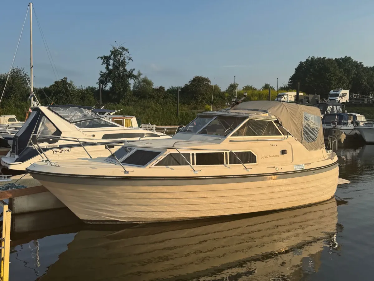 Polyester Motorboat Joda 8100