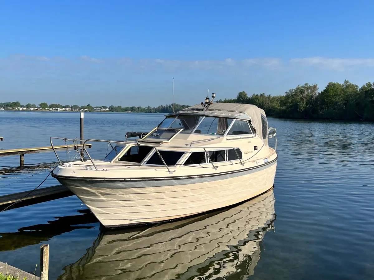 Polyester Motorboat Joda 8100