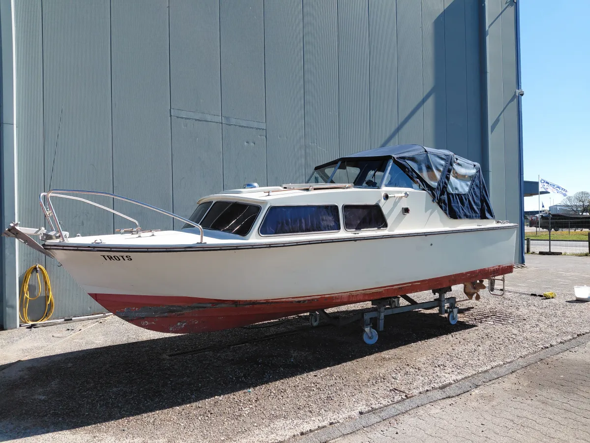 Polyester Motorboat Marieholm Catalina M22
