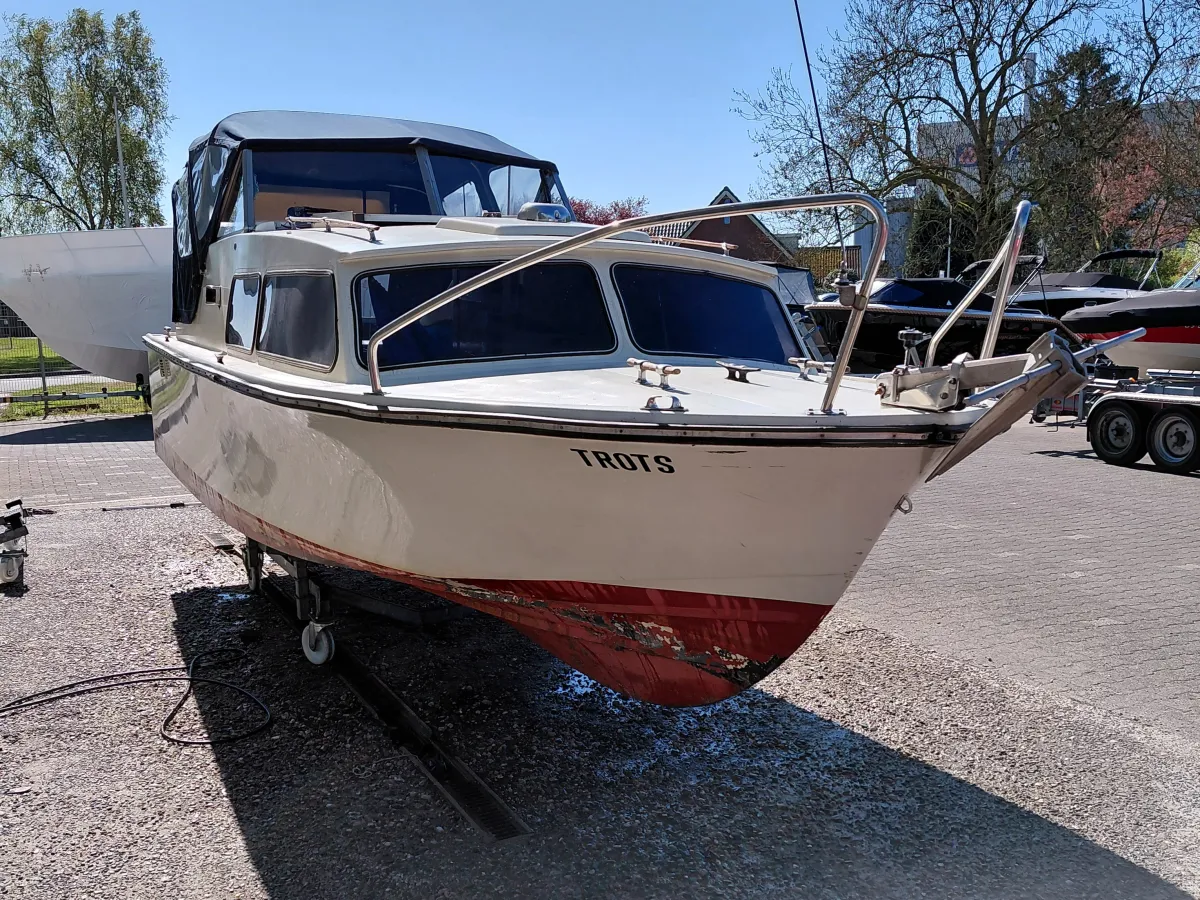 Polyester Motorboat Marieholm Catalina M22