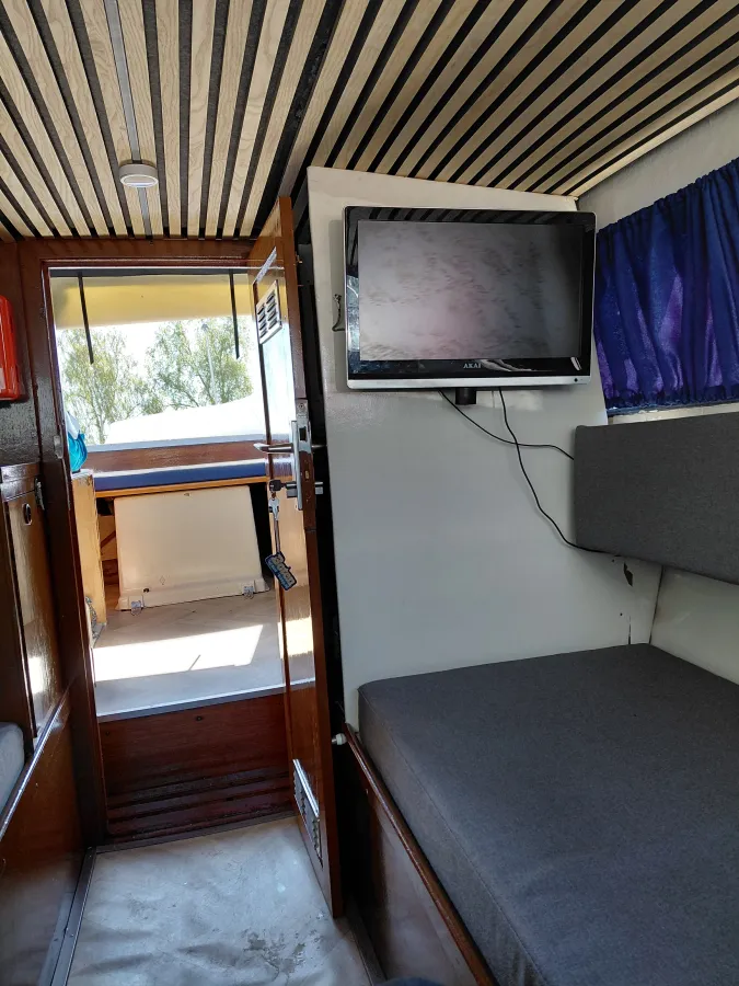 Polyester Motorboat Marieholm Catalina M22