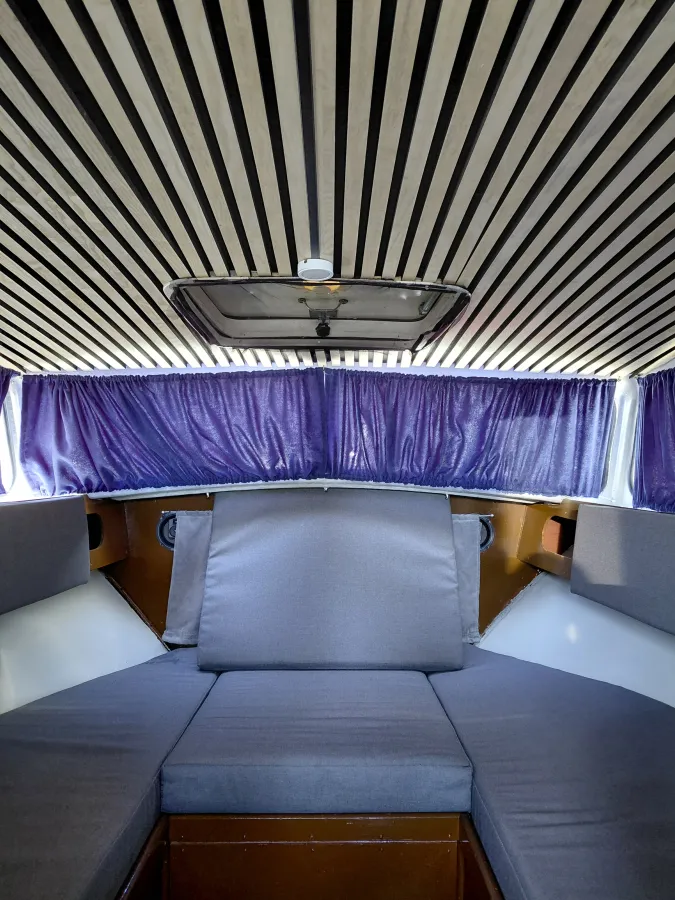 Polyester Motorboat Marieholm Catalina M22