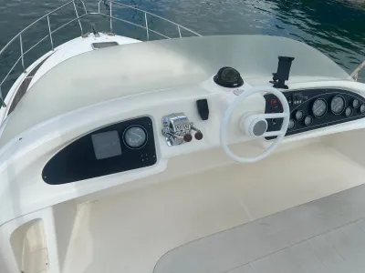 Polyester Bateau à moteur Azimut 40 Photo 4