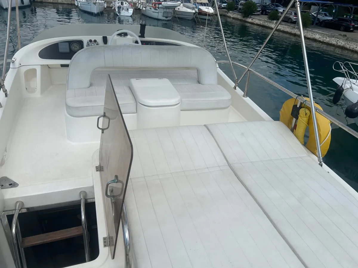 Polyester Bateau à moteur Azimut 40