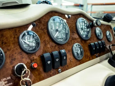 Polyester Motorboot Sea Ray 200 Signature Foto 13